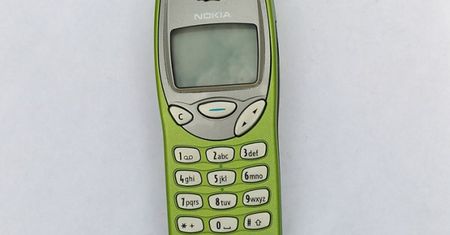 8 przełomowych telefonów komórkowych