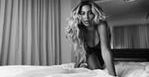 Beyonce pokazuje dłonie Christiana Greya