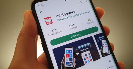 mObywatel jak fizyczne dokumenty. Przyjęto ustawę