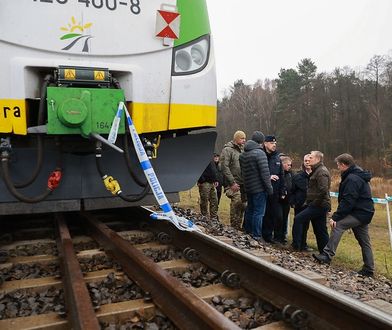 Zamach na tory kolejowe. Nowe ustalenia na temat sabotażystów