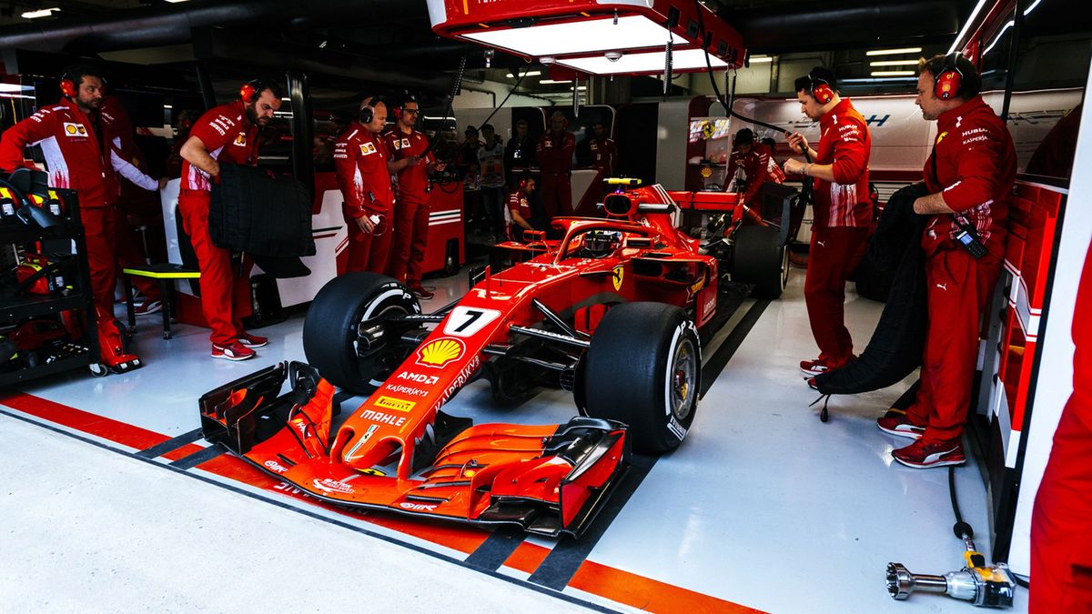Materiały prasowe / Ferrari / Kimi Raikkonen w garażu Ferrari