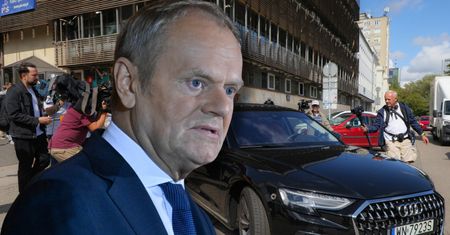 "Kamień na kamieniu". Tusk nie gryzł się długo w język