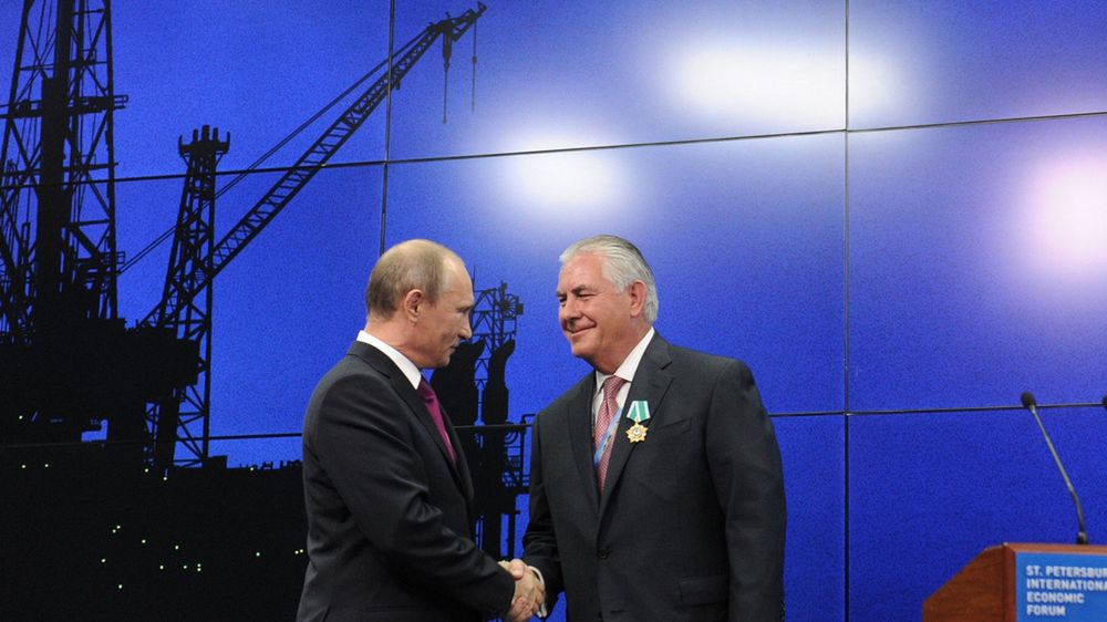 Władimir Putin i Rex Tillerson