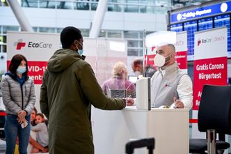 Nowy wariant koronawirusa. Amerykanie zamykają granicę dla przybywających z 8 krajów