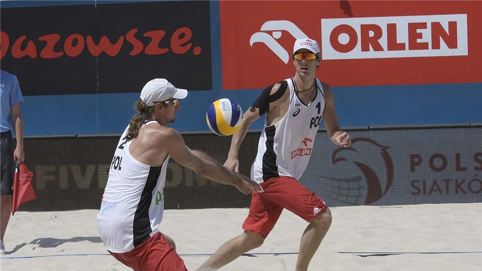 Materiały prasowe / worldtour.2019.fivb.com / Na zdjęciu od lewej Mariusz Prudel i Piotr Kantor