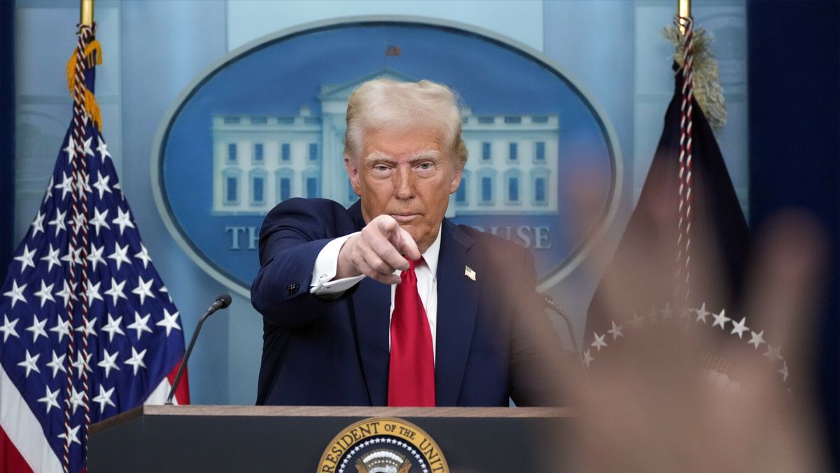 Przem�wienie Donalda Trumpa po katastrofie na rzece Potomac
President Donald Trump calls on a reporter to ask a question in the James Brady Press Briefing Room at the White House, Thursday, Jan. 30, 2025, in Washington. (AP Photo/Alex Brandon)
Alex Brandon