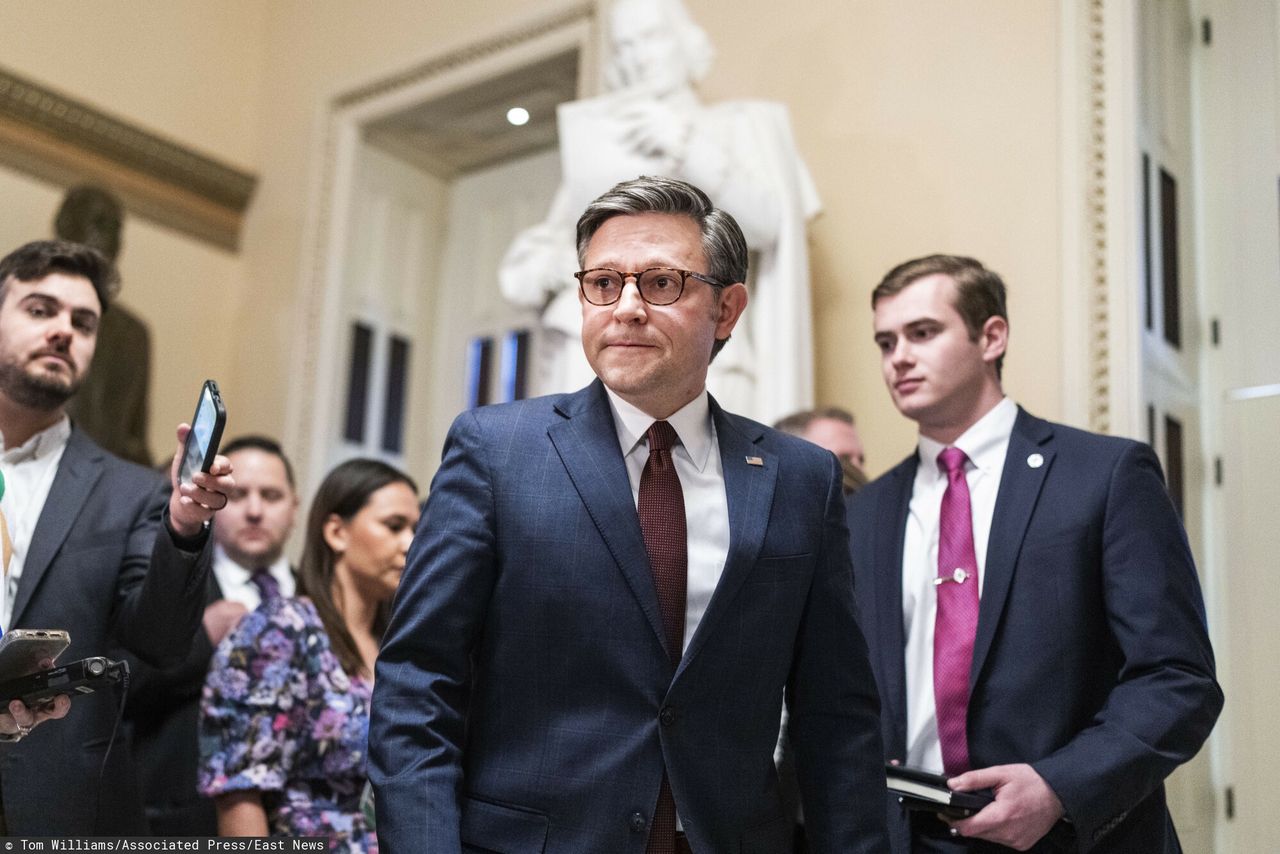US House approves crucial Ukrainian aid package amid political tensions