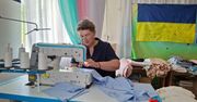 Ukraina: Wolontariat krawcowych ratuje przed zimnem
