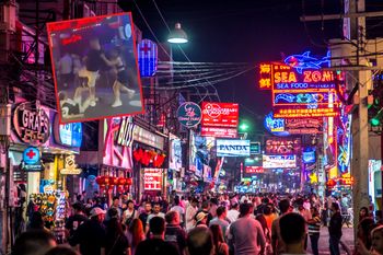 Brytyjczycy pobili Niemca. Poszło o to, kto wygrał wojny