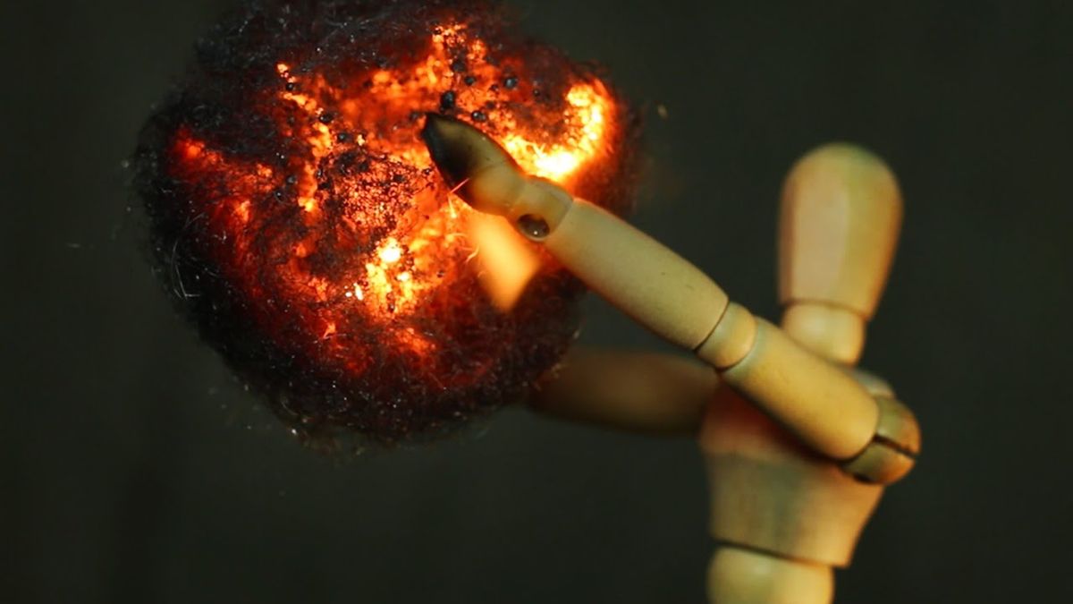 Płonąca wełna stalowa wygląda magicznie w zbliżeniach 1