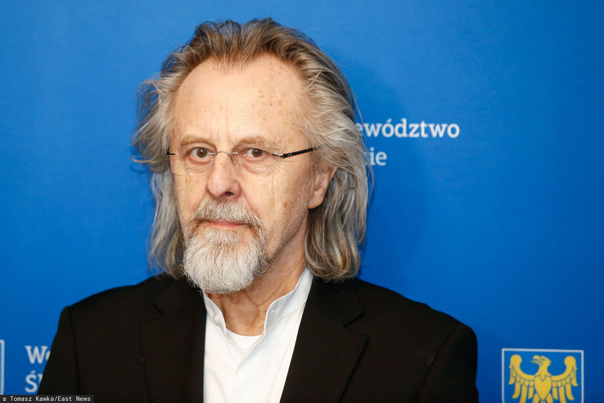 Jan A.P. Kaczmarek w KatowicachFot. Tomasz Kawka/East News Katowice 30.12.2019 Podpisanie porozumienia z Janem A.P. Kaczmarkiem, dyrektorem i tworca festiwalu Transatlantyk w sprawie podjecia dzialan majacych na celu organizacje w wojewodztwie slaskim Miedzynarodowego Festiwalu Muzyki i Filmu ???Transatlantyk Festiwal???Tomasz Kawka