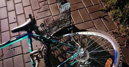 Trafił swój na swego. Wypadek z udziałem rowerzysty w Kłębach na Lubelszczyźnie