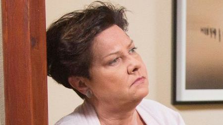 Została ze wszystkim sama?