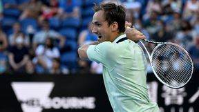 Danił Miedwiediew jak w US Open. Stefanos Tsitsipas również wykonał zadanie
