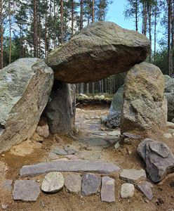 Grobowce starsze od piramidy Cheopsa. Przetrwały na Pomorzu zakryte ziemią