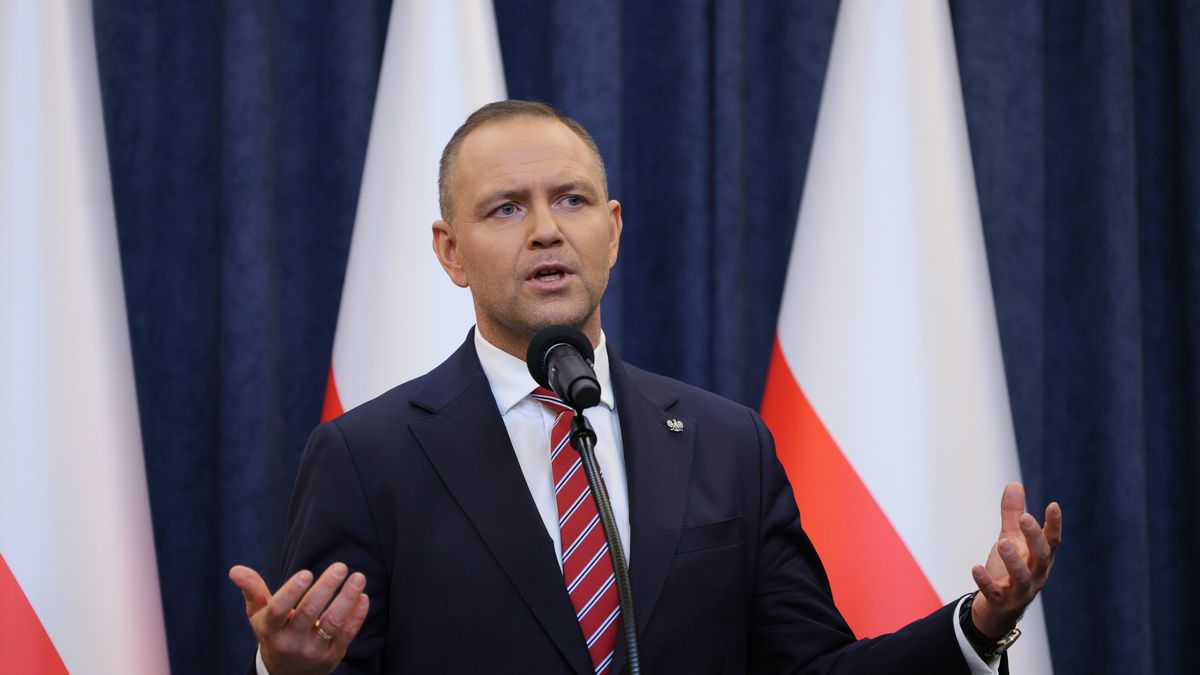 Karol NawrockiWarszawa, 04.03.2026. Prezydent RP Karol Nawrocki podczas konferencji prasowej w Pałacu Prezydenckim w Warszawie, 4 bm. (sko) PAP/Paweł SupernakPaweł Supernakkonferencja, konferencja prasowa, NBP, pałac prezydencki, polityk, polityka, briefing prasowy