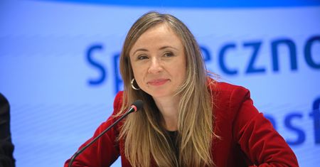 Dłuższe urlopy dla pracowników. Taki pomysł ma ministerstwo