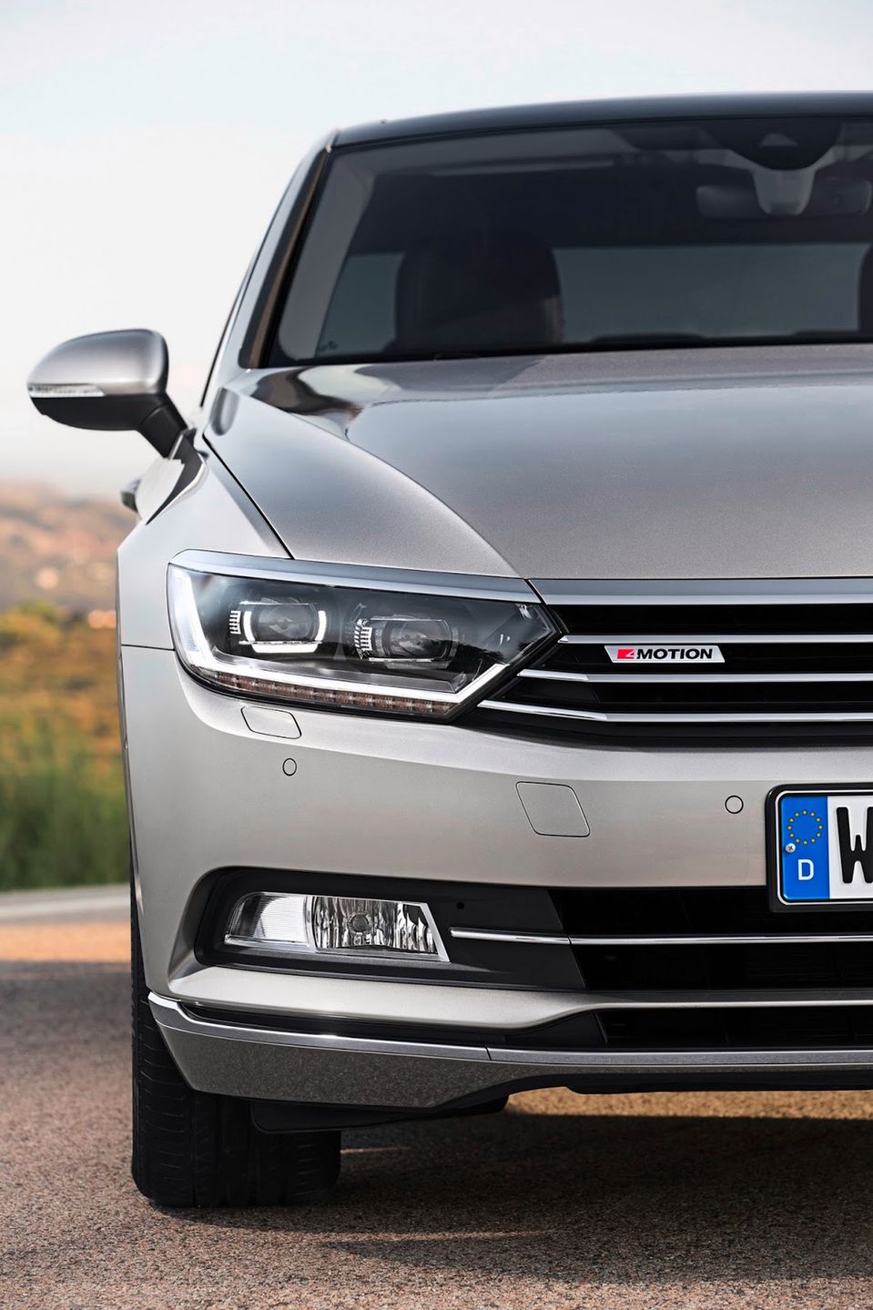Nowy Volkswagen Passat przedstawiony w obszernej galerii zdjęć i ilustracji 23