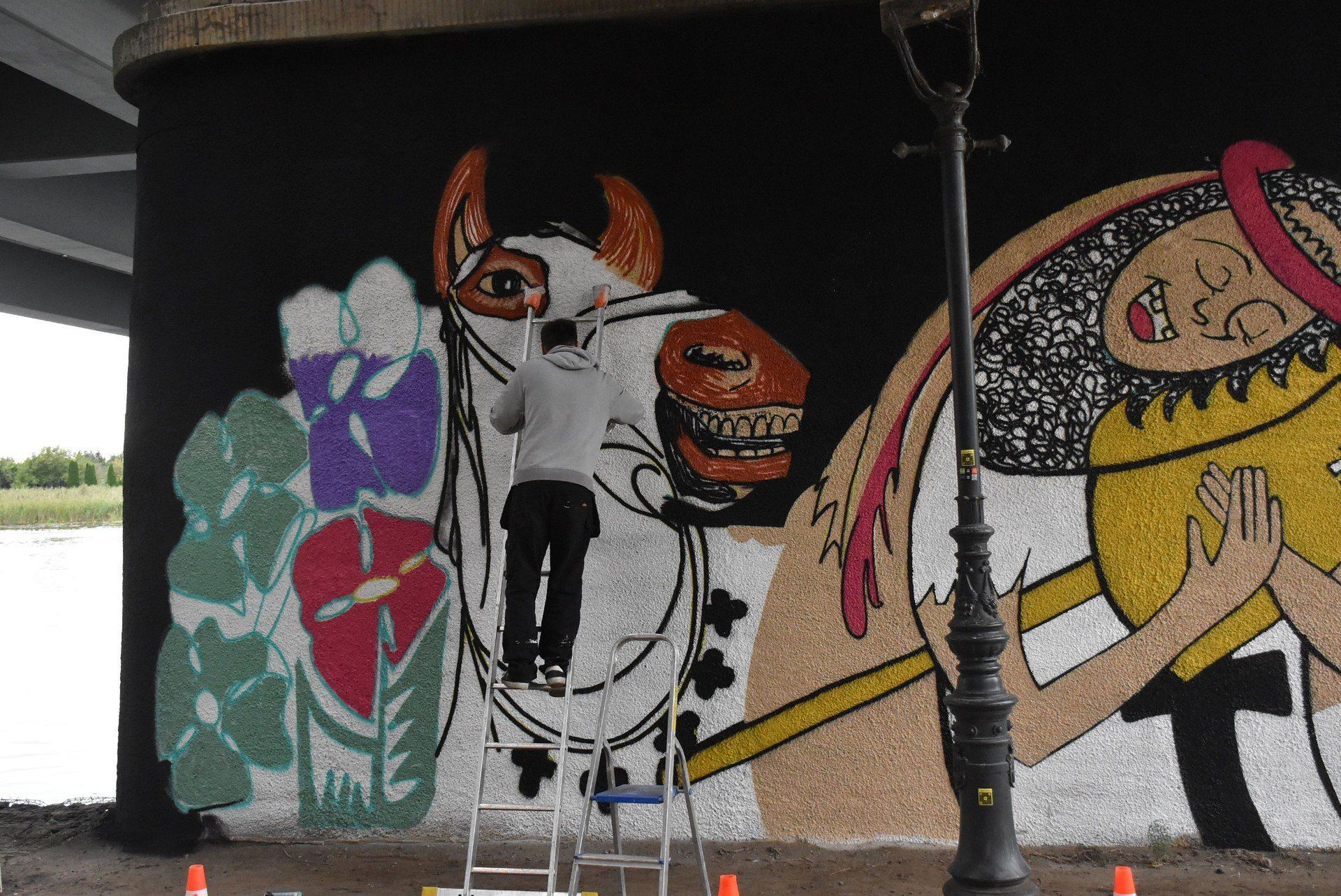 Nowy mural w Malborku. Powstał pod mostem przy bulwarze