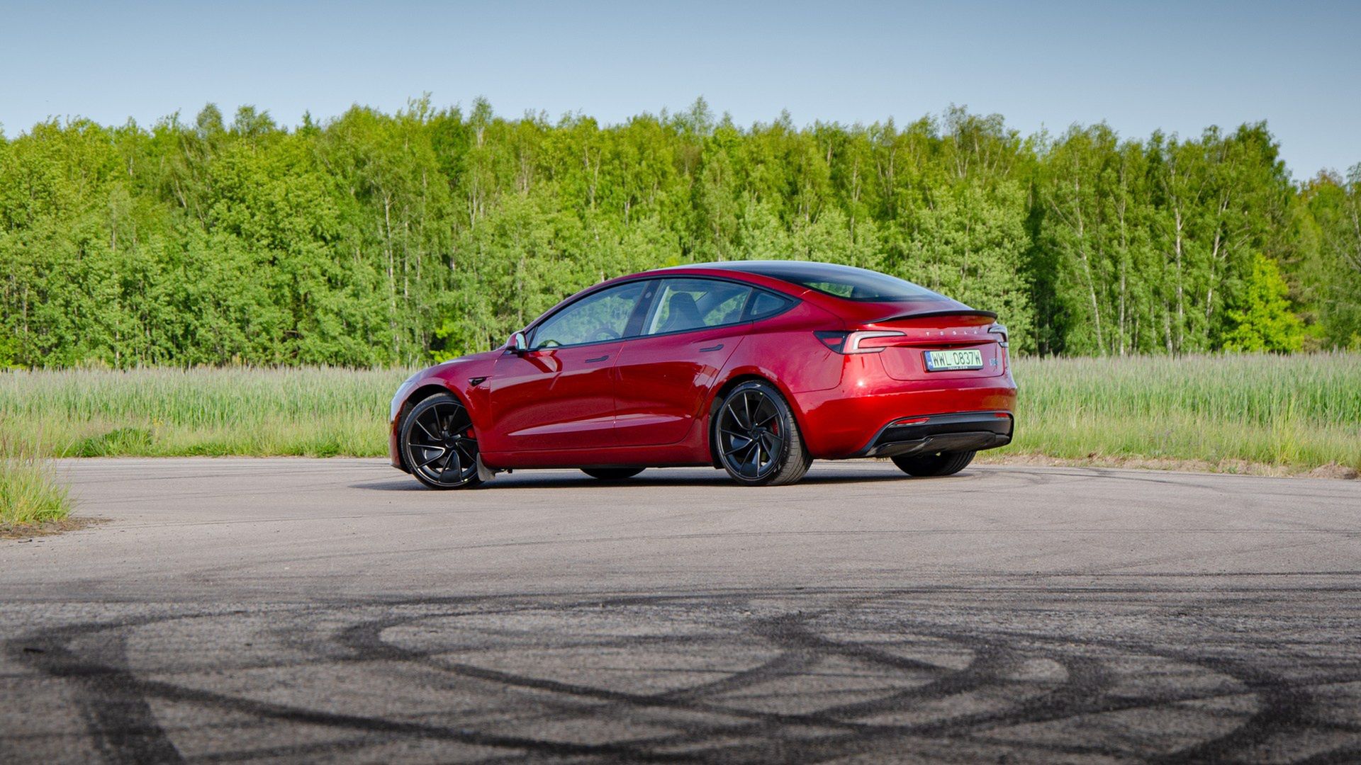 Tesla Model 3 Performance
