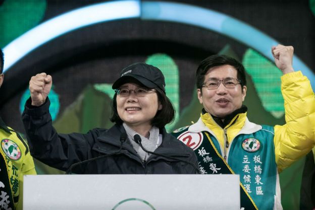 Opozycja wygrywa wybory na Tajwanie. Głosowanie w cieniu głośnego skandalu z udziałem popularnej piosenkarki