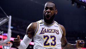 NBA. Charles Barkley: LeBron James przypomina bardziej Magica Johnsona, niż Michaela Jordana