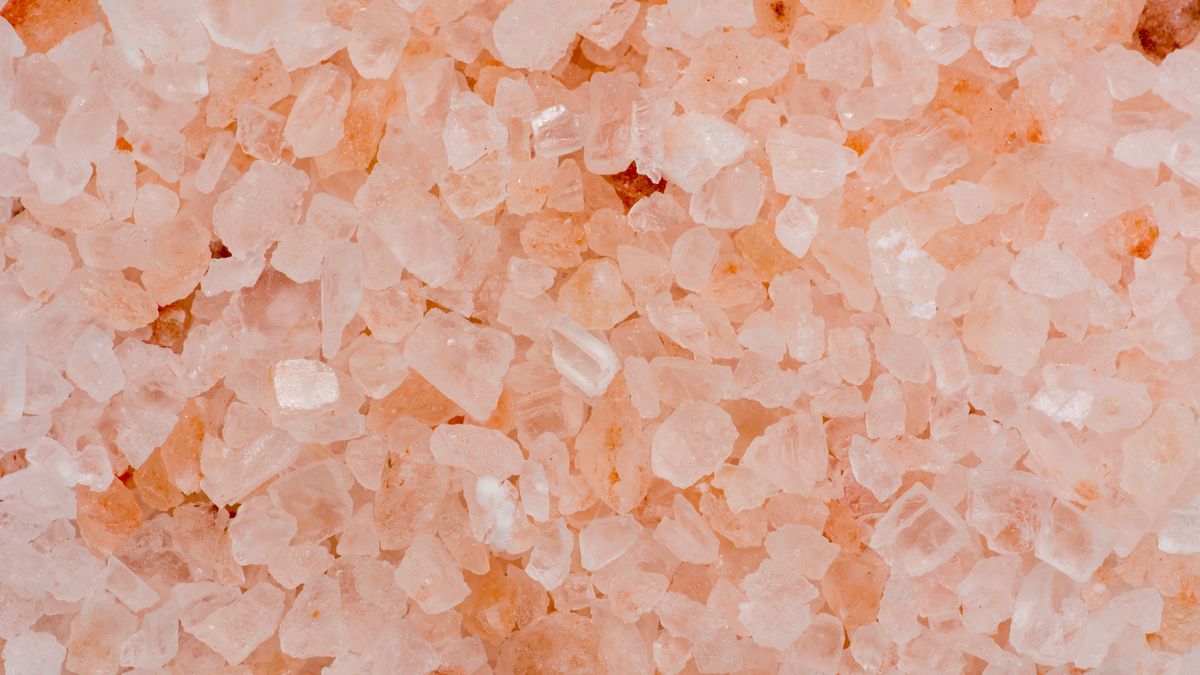 Sól himalajska a sól kuchenna - jakie są różnice?