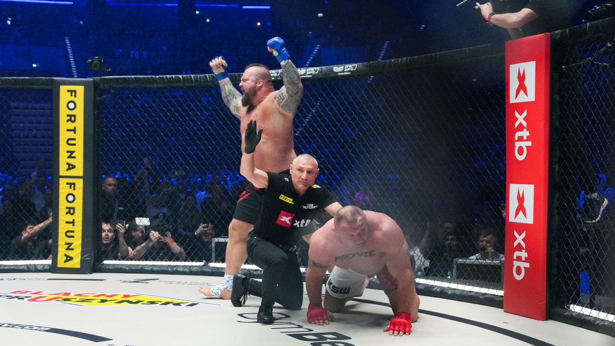 Materiały prasowe / KSWMMA.COM / Na zdjęciu: Eddie Hall i Mariusz Pudzianowski
