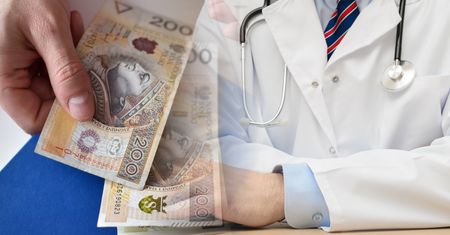 Ile zarabiają lekarze? Resort zdrowia chce, żeby było "transparentnie"