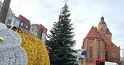 Gorzów stroi się na święta. Choinka już stoi, lodowisko w budowie
