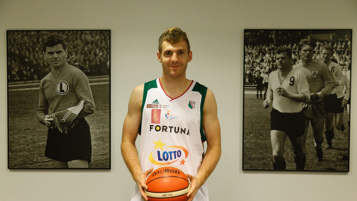 na zdjęciu: Jakub Karolak, nowy koszykarz Legii