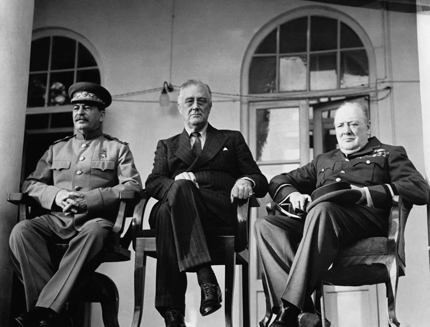 Historyczna konferencja teherańska z grudnia 1943 r. Od lewej: Józef Stalin, Franklin Roosevelt i Winston Churchill 