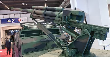 MSPO 2025. Polska premiera ultralekkiej haubicy od Hyundai WIA