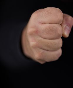 Śląskie. Wyjątkowo brutalny wyrodny syn. Od trzech lat znęcał się nad matką i ciotką