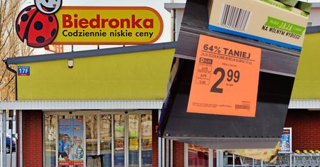 Pokazał cenę jajek w Biedronce. "Czym muszą być karmione te kury"?
