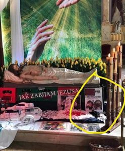"Jak zabijam Jezusa". W kościele Grób Pański ze zdjęciami aktywistów LGBT