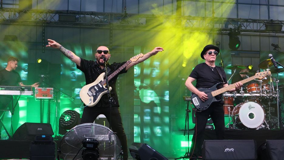 Zespół Kombii zagrał na zakończenie Dni Chrzanowa. Tłumy na Placu Tysiąclecia 