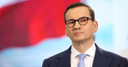Niepewny los "czternastek"? Rządowi umknął ważny szczegół