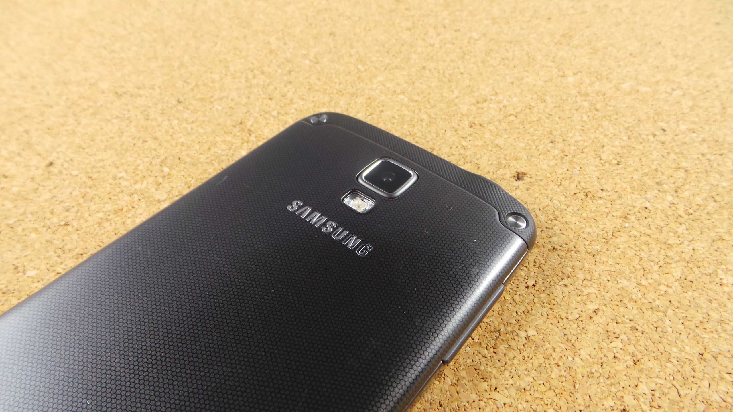 Galaxy S4 Active - wytrzymalszy brat flagowca Samsunga [test] 17
