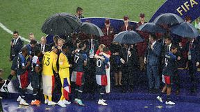 Mundial 2018. Putin pod parasolem, prezydent Chorwacji i Macron musieli moknąć (galeria)