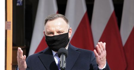 Andrzej Duda wygwizdany. Protestujący przerywali uroczystość