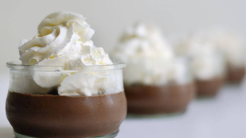 Mrożony deser mleczny o smaku czekoladowym z mleka odtłuszczonego