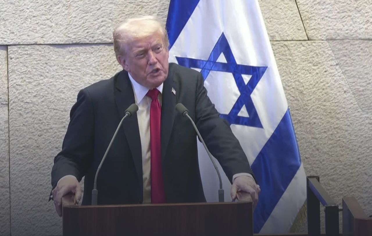Trump przemawia w Knesecie. "To koniec wieku terroru"