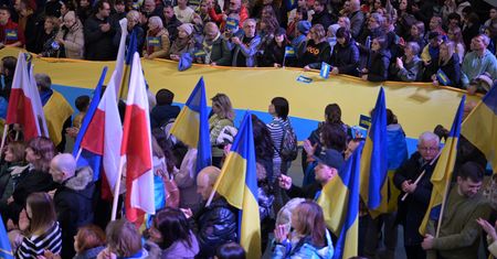 Skąd Ukraińcy w Polsce mają pieniądze? Nowe badanie