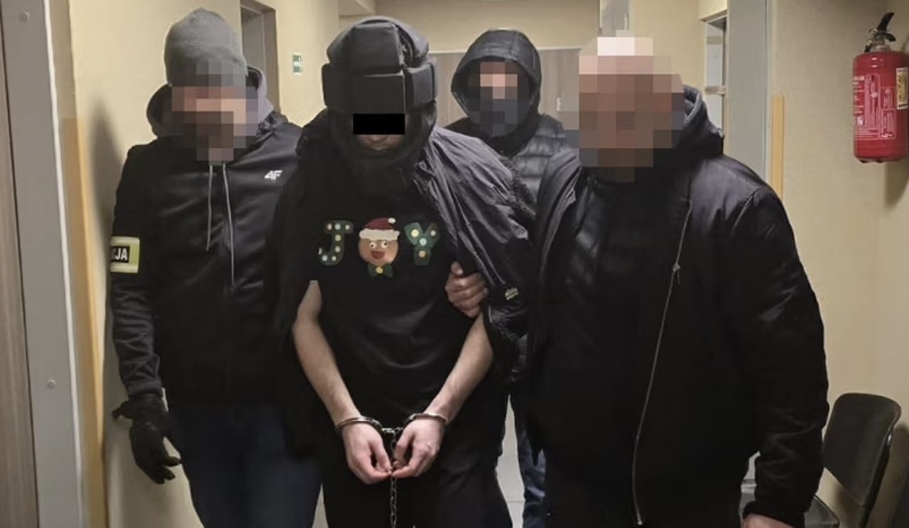 Gwałt w bramie przy Żurawiej. Dziwne materiały w mieszkaniu sprawcy