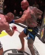 Zobacz koniec walki Pudzianowski - Szpilka