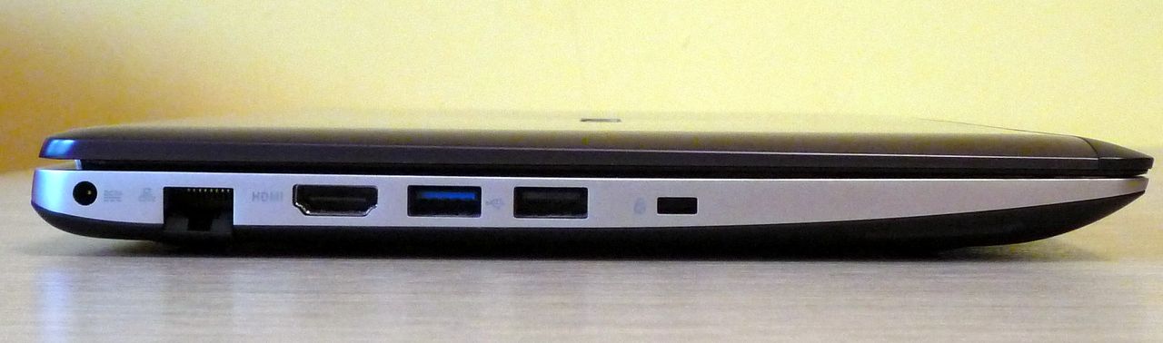Asus VivoBook X202E - ścianka lewa (zasilanie, LAN, HDMI, USB 3.0, USB 2.0, Kensington Lock)