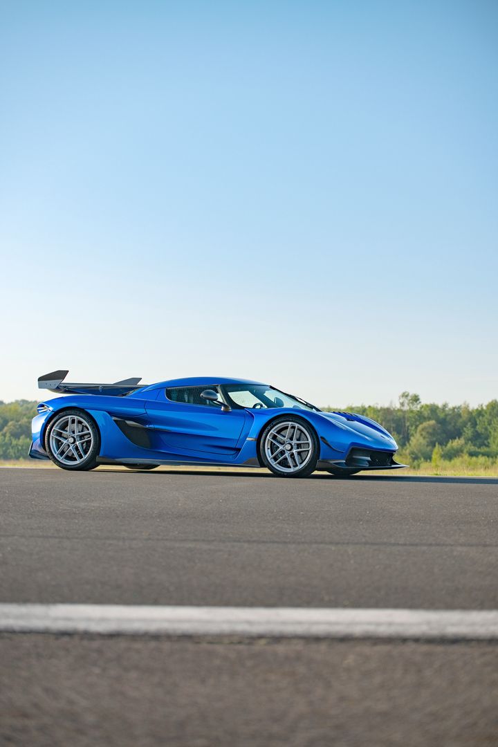 Koenigsegg Jesko Attack