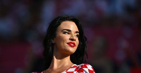 Znana modelka szaleje na Ibizie. Pokazała gorące zdjęcia