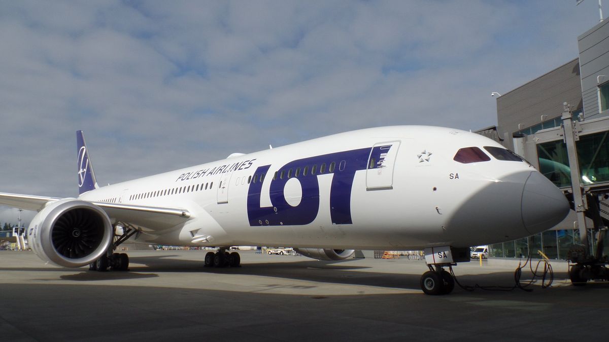 Pierwszy Boeing 787-9 Dreamliner we flocie LOT